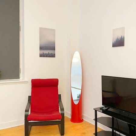 Cozy Nights - Ibrox Street Apartment Glasgow Exterior photo
