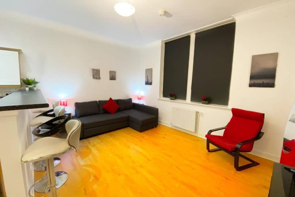 Cozy Nights - Ibrox Street Apartment Glasgow Exterior photo
