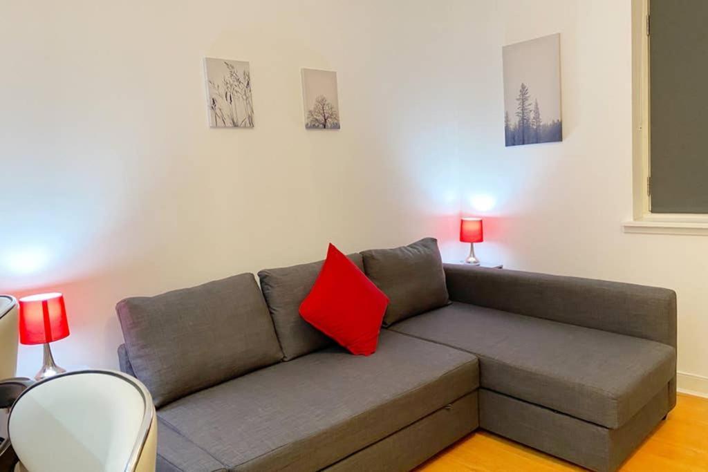 Cozy Nights - Ibrox Street Apartment Glasgow Exterior photo